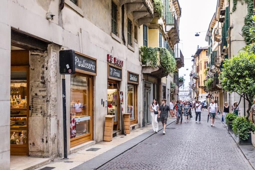 Residenza Angels @piazzadelleerbe Appartamento *
